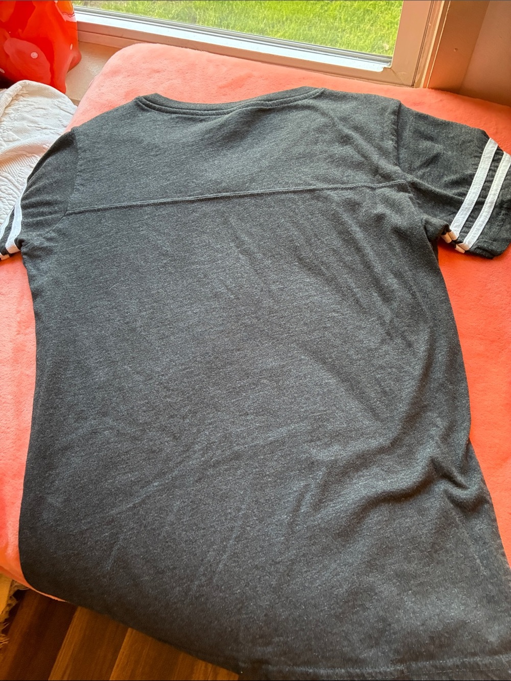 Bundle Of 3, Cotton Blend Women’s Tops In Size Small- 2 V-Necks & A Coral Tank - Picture 14 of 14